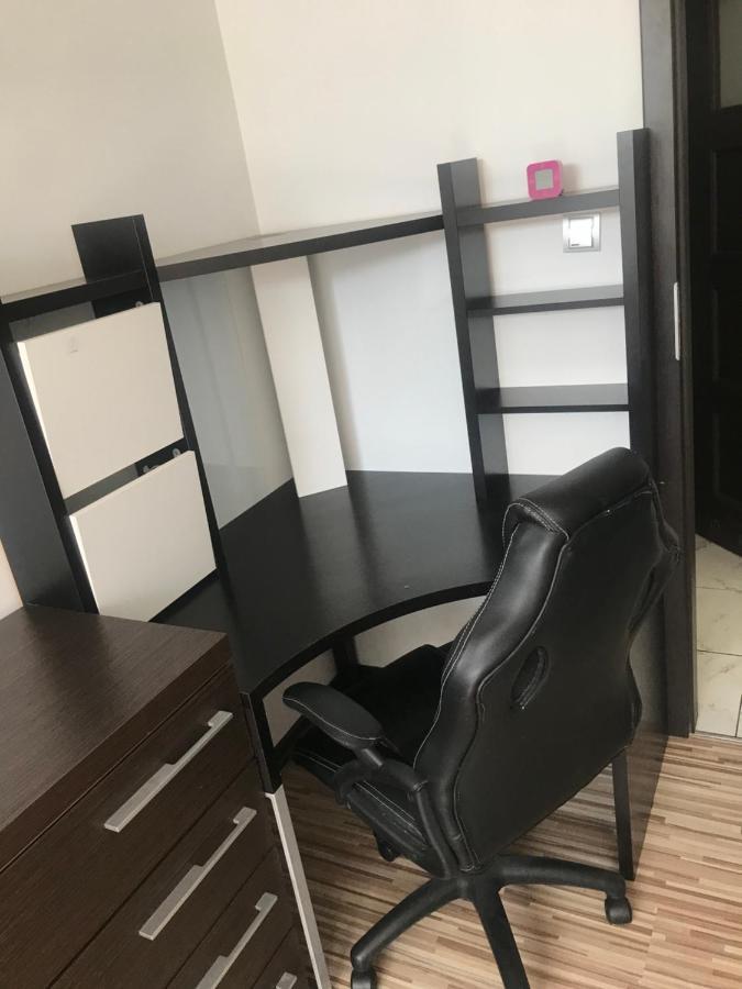 Chlodna Appartement Warschau Buitenkant foto